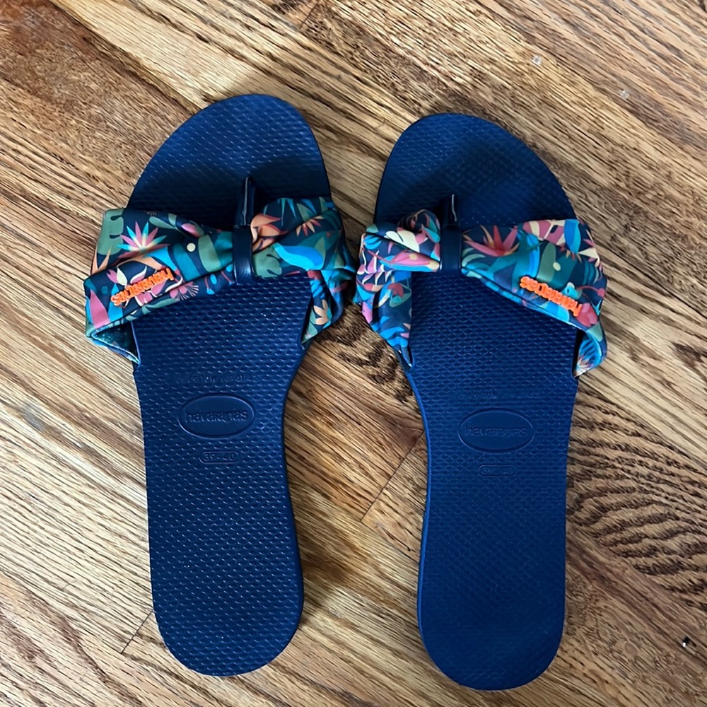 Havaianas Navy Blue Tropical Print St. Tropez Sandals Floral Flip Flops